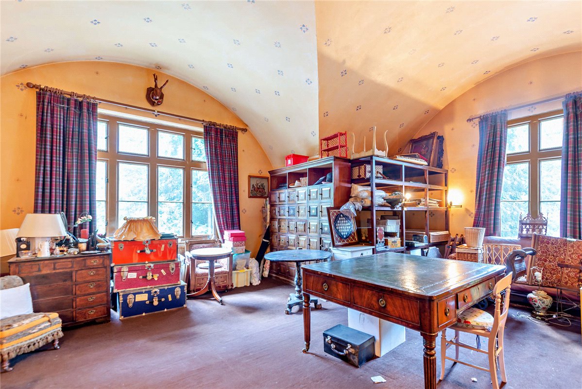 5.5 Sq Ft Country Estate, Priest Hill, Old Windsor, SL4 - Available, Image 22