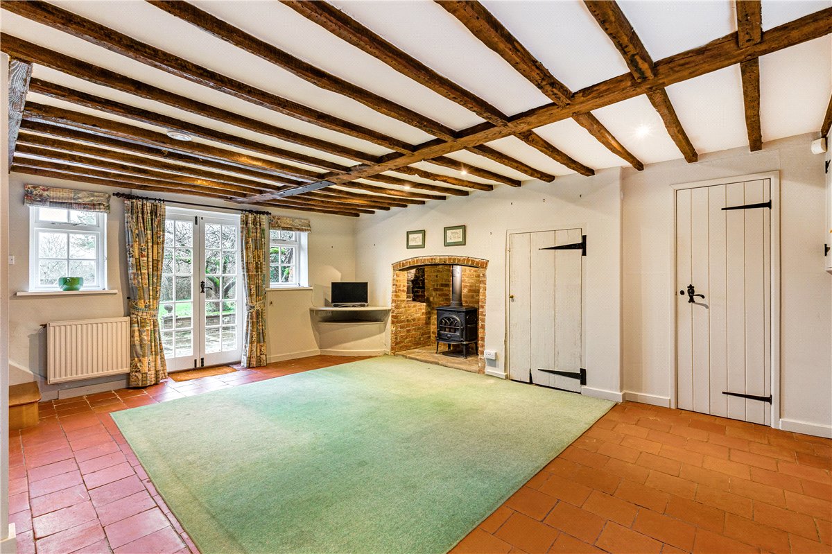 6 bedroom House, Farm Lane, Aldbourne, SN8 - Available, Image 1
