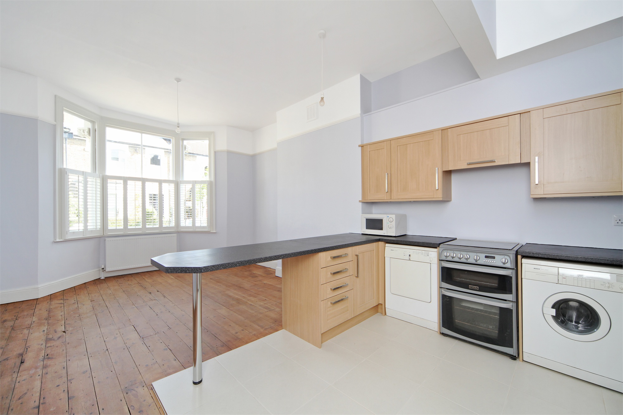 3 bedroom Flat, Winslade Road, London, SW2 - 