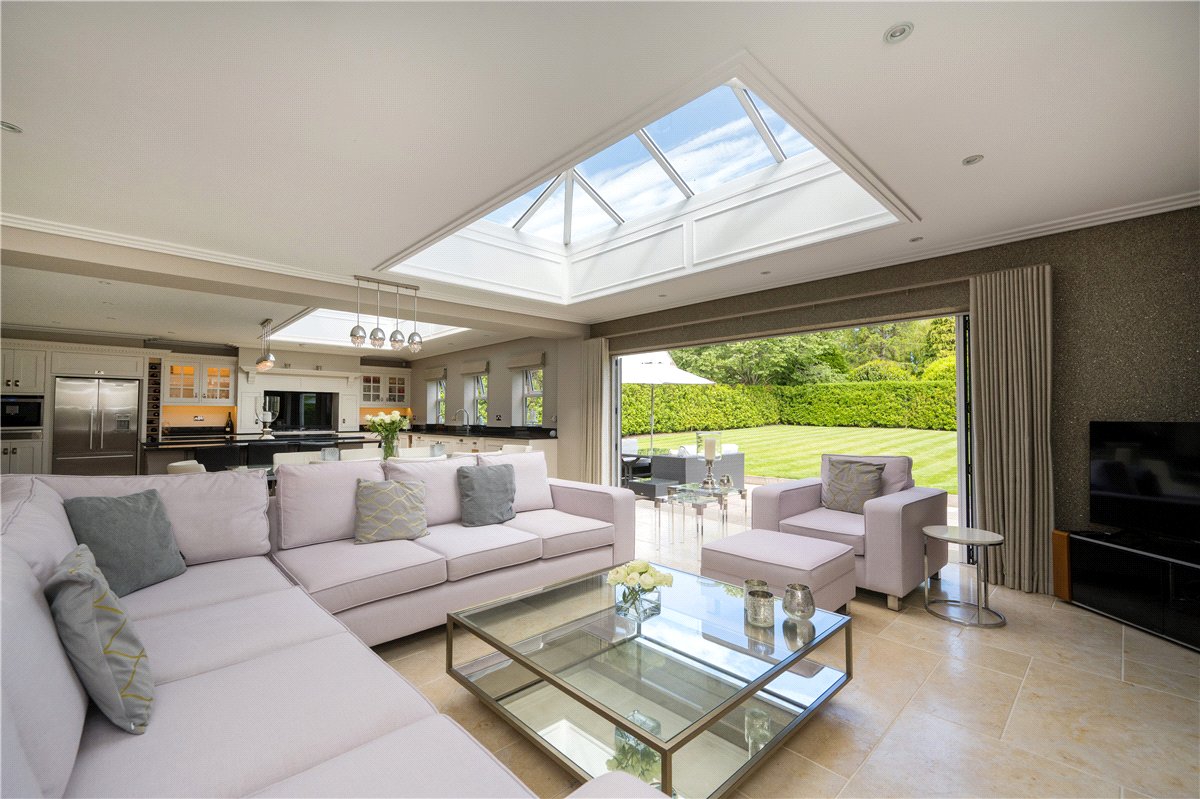 5 bedroom House, Fulwith Mill Lane, Harrogate, HG2 - Available, Image 2