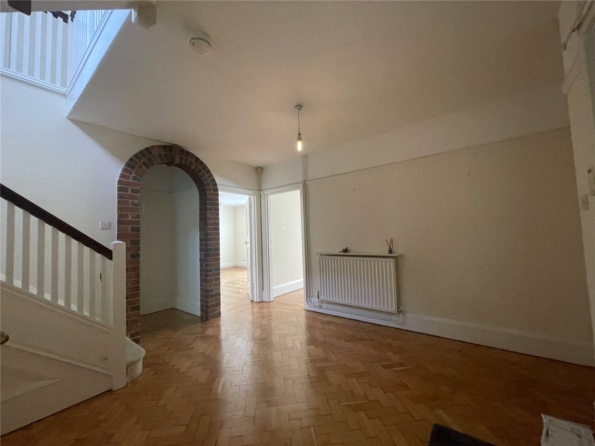 5 bedroom House, Love Lane, Donnington, RG14 - , Image 6