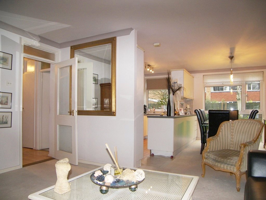2 bedroom Flat, Ashburnham Road, Richmond, TW10 - Let Agreed, Image 1