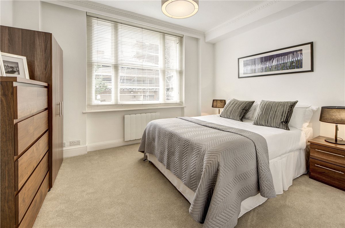 2 bedroom Flat, Hill Street, Mayfair, W1J - Available, Image 1