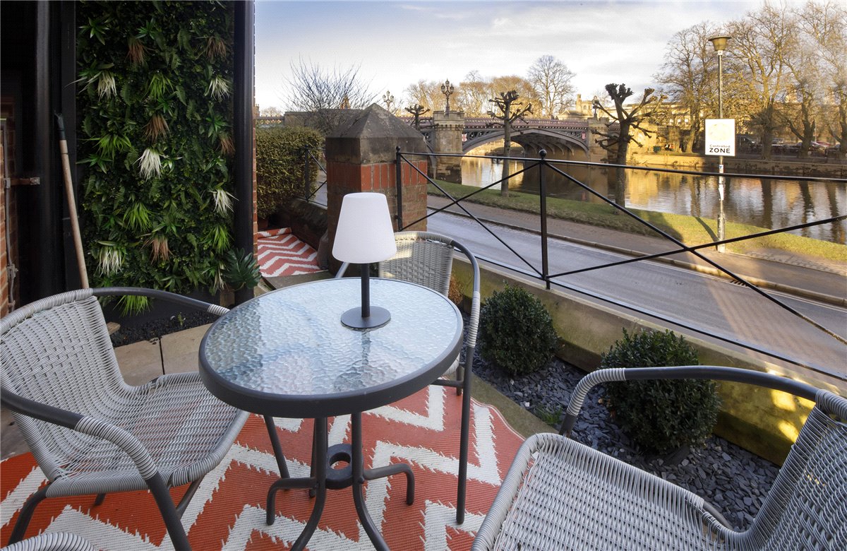 2 bedroom Flat, Postern Close, York, YO23 - , Image 10