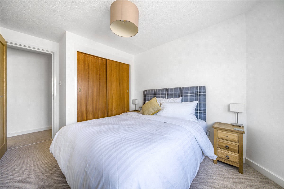 2 bedroom Flat, The Chilterns, Gloucester Green, OX1 - , Image 6