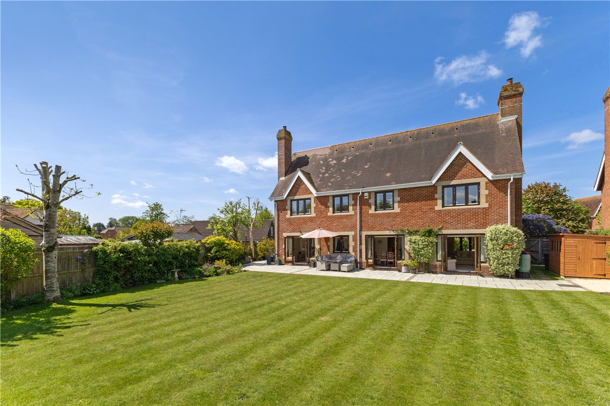 5 bedroom House, Grafton Place, East Grafton, SN8 - Available, Image 2