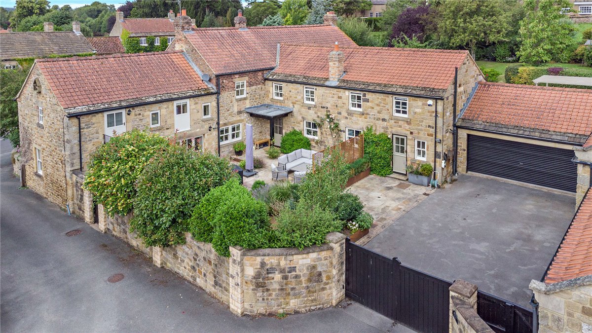 5 bedroom House, Shaw Lane, Farnham, HG5 - Sold, Image 15