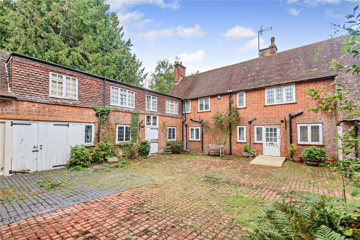 6 bedroom House, Burys Bank Road, Greenham, RG19 - Sold, Image 22