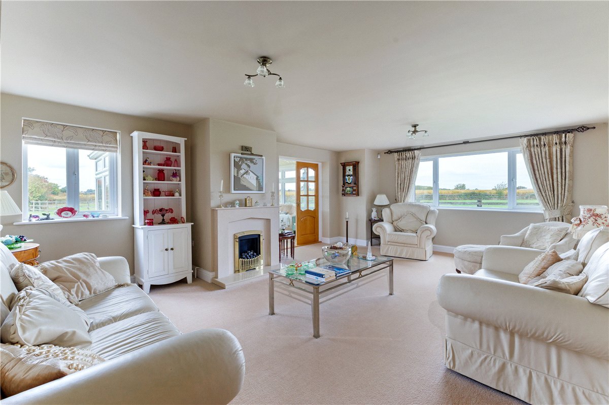 6 bedroom House, The Barton, Clyffe Pypard, SN4 - Available, Image 2