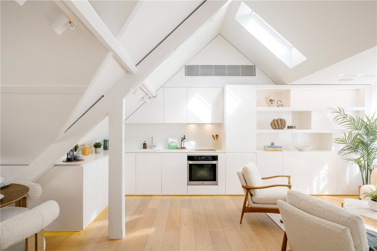 3 bedroom House, Bourdon Street, Mayfair, W1K - Available, Image 3