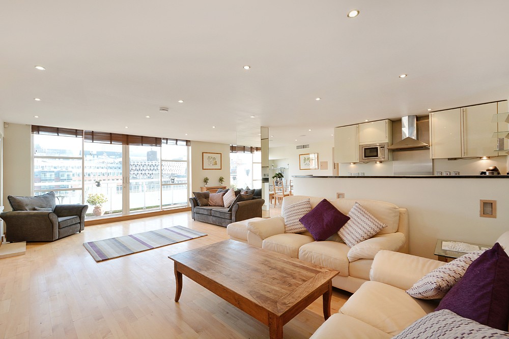 2 bedroom Flat, James Street, Marylebone, W1U - Let Agreed