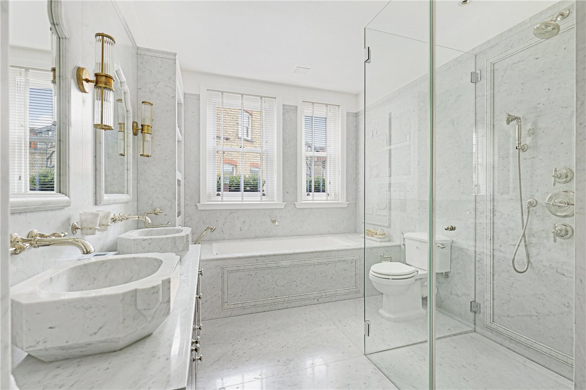 3 bedroom Flat, Pont Street, Knightsbridge, SW1X - Available, Image 24