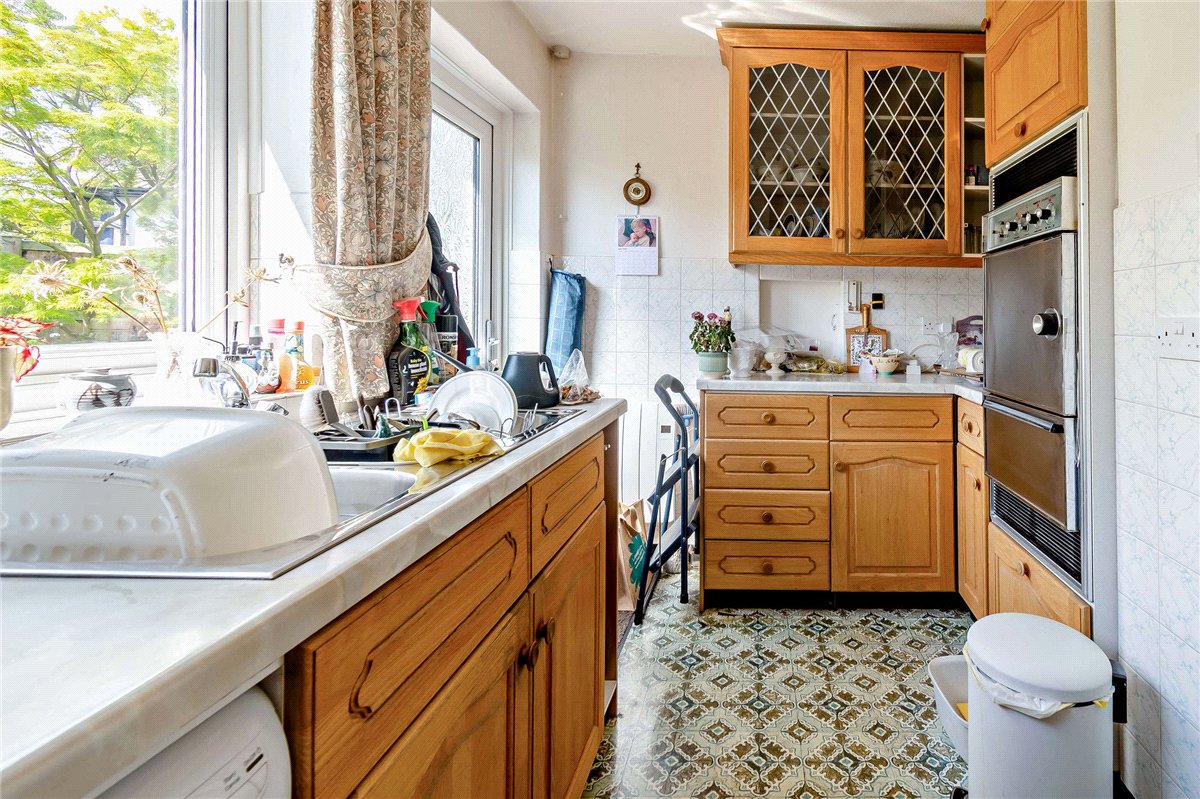 4 bedroom House, Almsford Drive, Harrogate, HG2 - Sold STC, Image 4
