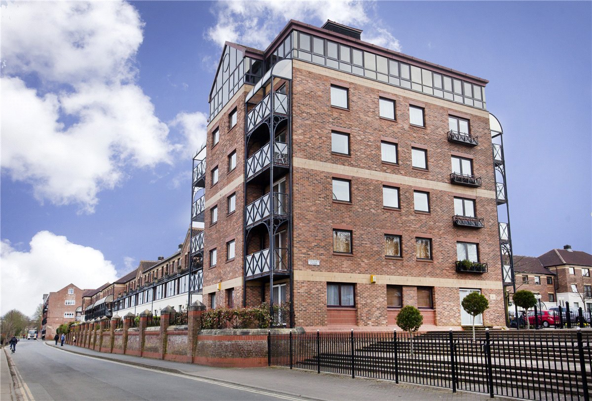 1 bedroom Flat, Postern Close, York, YO23 - Available