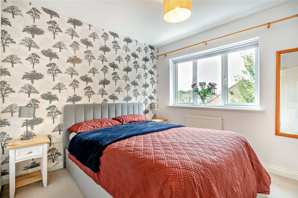 3 bedroom House, Mandarin Drive, Newbury, RG14 - Available, Image 11