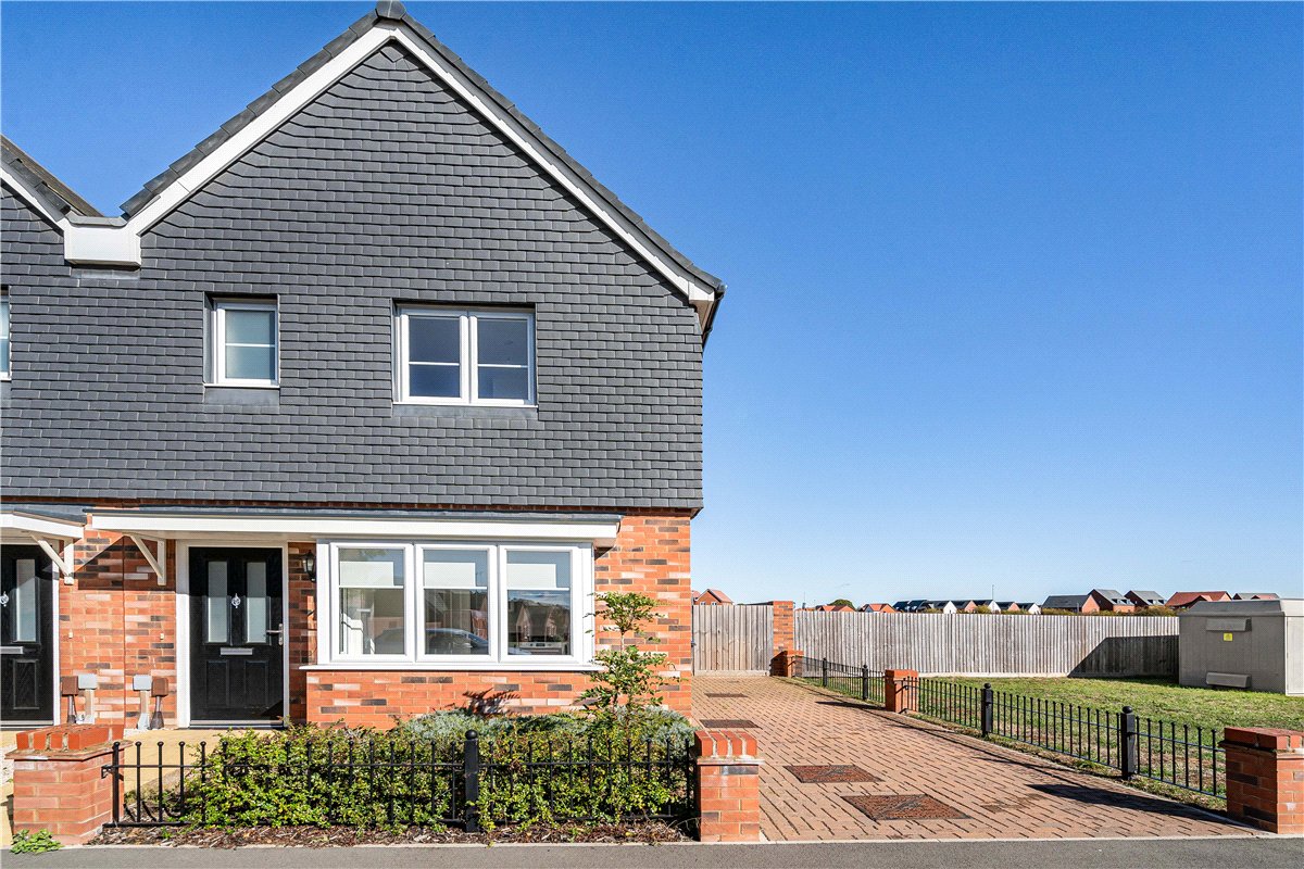 3 bedroom House, Sparrowhawk Crescent, Wootton, NN4 - Let Agreed, Image 17