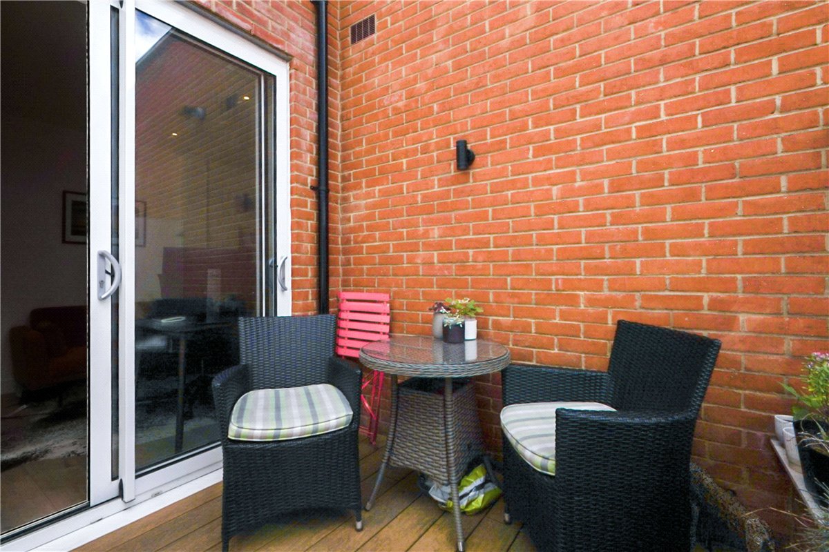 2 bedroom Flat, Munster Road, London, SW6 - , Image 13