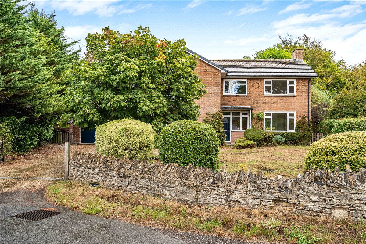4 bedroom House, Warborough Road, Letcombe Regis, OX12 - Available