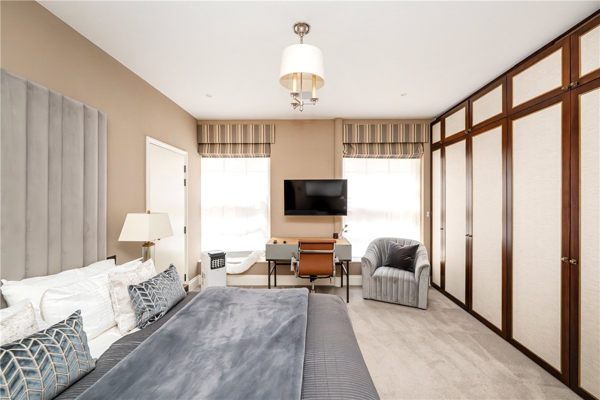 2 bedroom Flat, Strand, Covent Garden, WC2R - Available, Image 8