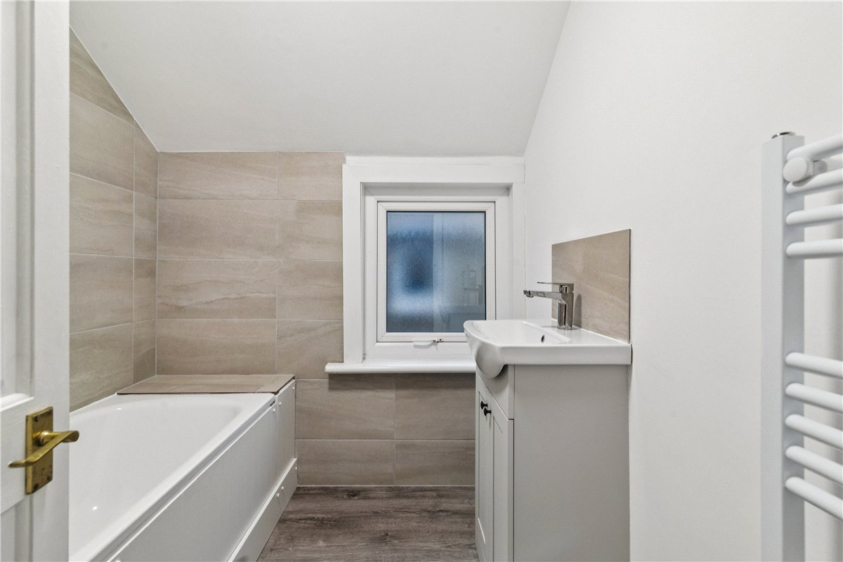 2 bedroom Flat, Glenelg Road, London, SW2 - Available, Image 6