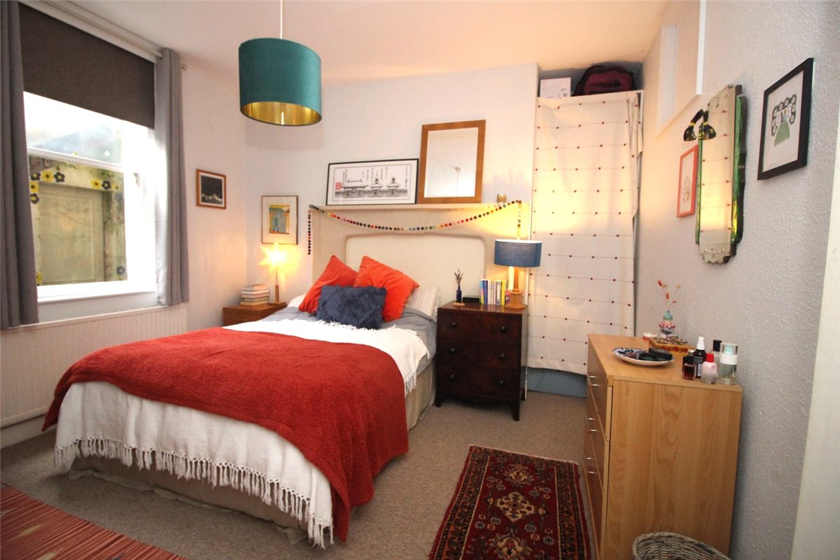 2 bedroom Flat, Belgrave Terrace, Bath, BA1 - Sold, Image 5