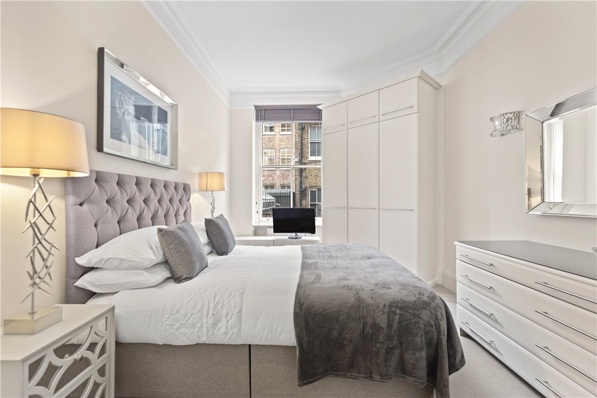 2 bedroom Flat, Lincoln House, Basil Street, SW3 - Available, Image 4