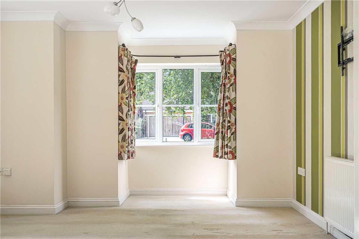 4 bedroom House, Poppy Close, Yarnton, OX5 - Available, Image 19