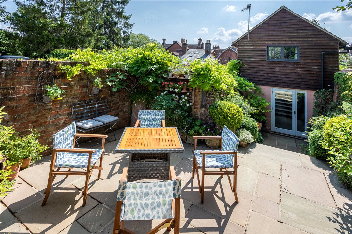 3 bedroom House, Neates Yard, Marlborough, SN8 - Sold, Image 2