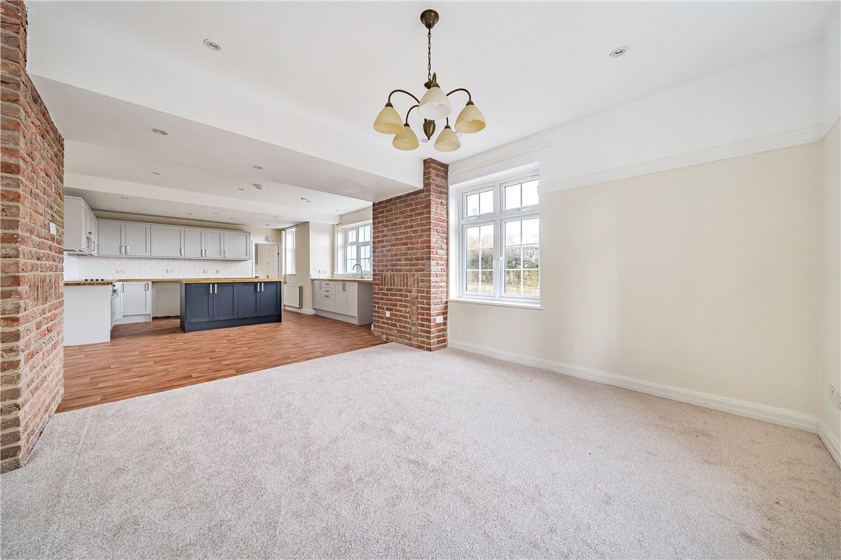 7 bedroom House, Newcastle Road, Whitmore, ST5 - Available, Image 4