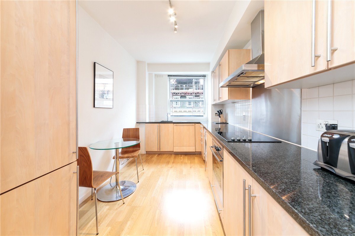 3 bedroom Flat, Weymouth Street, Fitzrovia, W1W - Available, Image 1