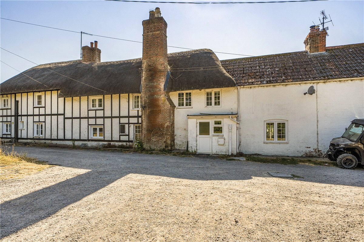 1 bedroom Cottage, Manningford Bruce, Pewsey, SN9 - Available
