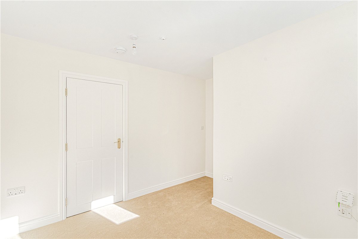 1 bedroom Flat, Walton Crescent, Oxford, OX1 - Available, Image 14