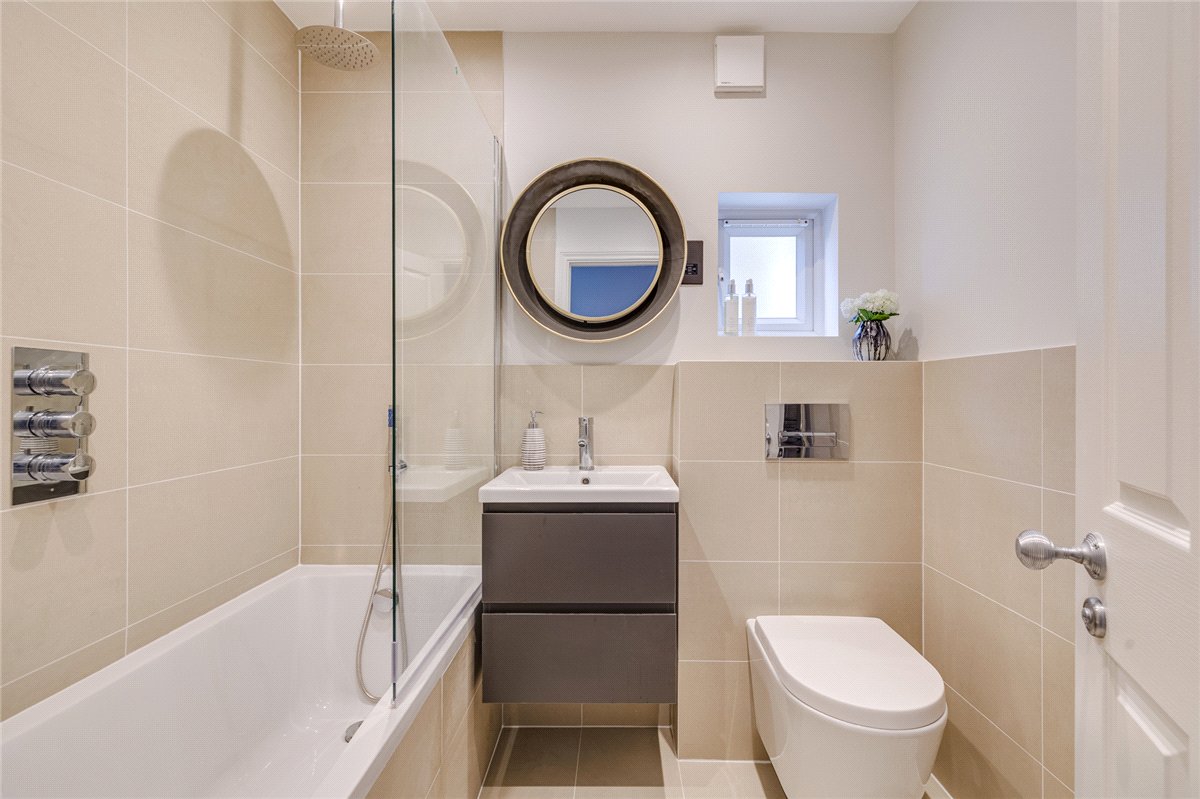 3 bedroom Flat, Standen Road, London, SW18 - Available, Image 8