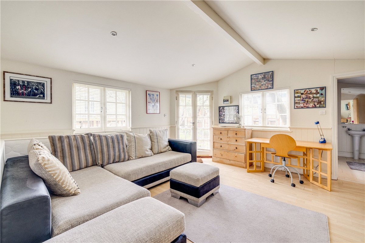 5 bedroom House, Ellerton Road, London, SW18 - Available, Image 6