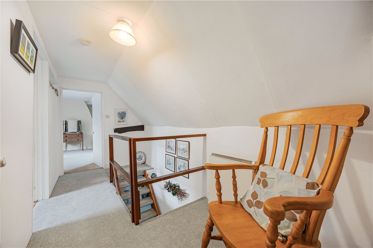 3 bedroom House, Brook Street, Great Bedwyn, SN8 - Available, Image 10