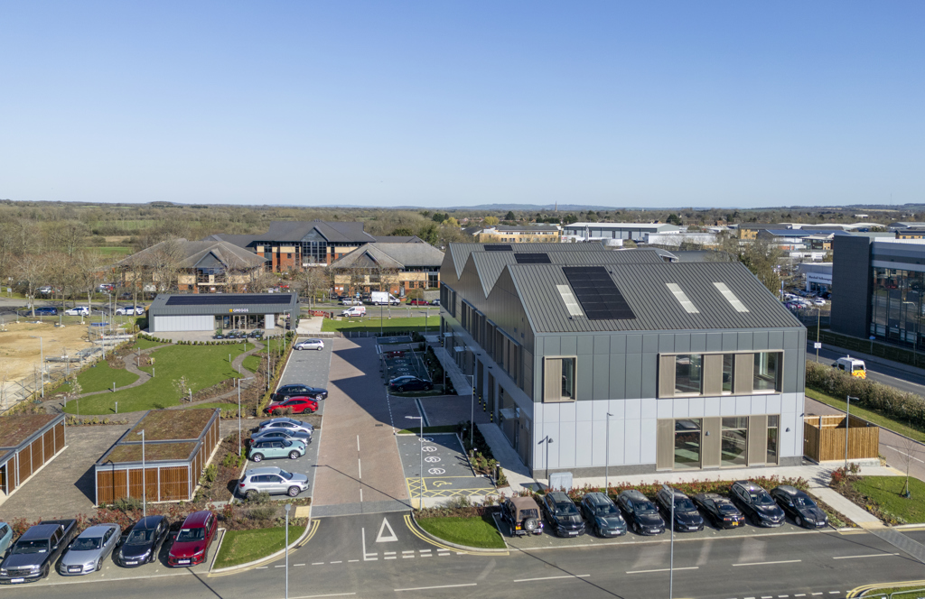 7500 to 50000 Sq Ft, Aerox Phase 2 London Oxford Airport, Kidington, OX5 - Available, Image 2