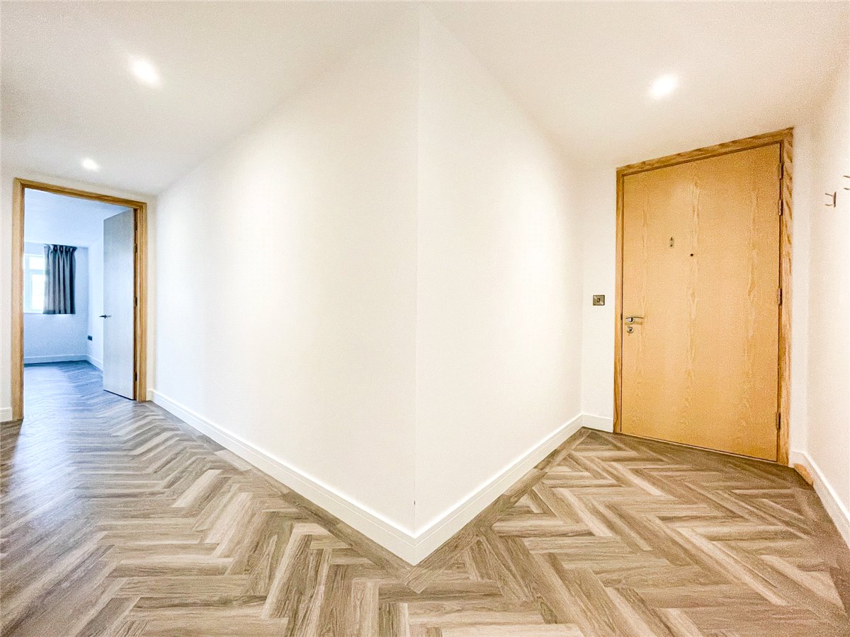 1 bedroom Flat, The Belvedere, Homerton Street, CB2 - , Image 5
