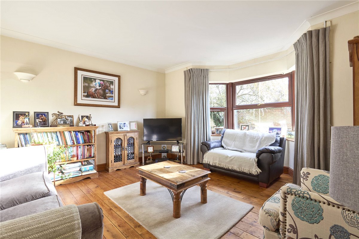 6 bedroom House, Warrington Street, Newmarket, CB8 - Available, Image 2