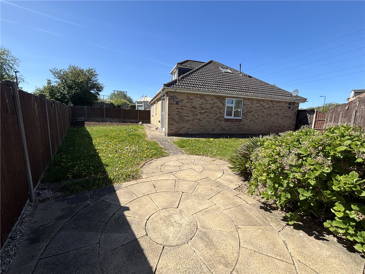 3 bedroom Bungalow, Nascot Close, Bramley, S66 - Available, Image 3