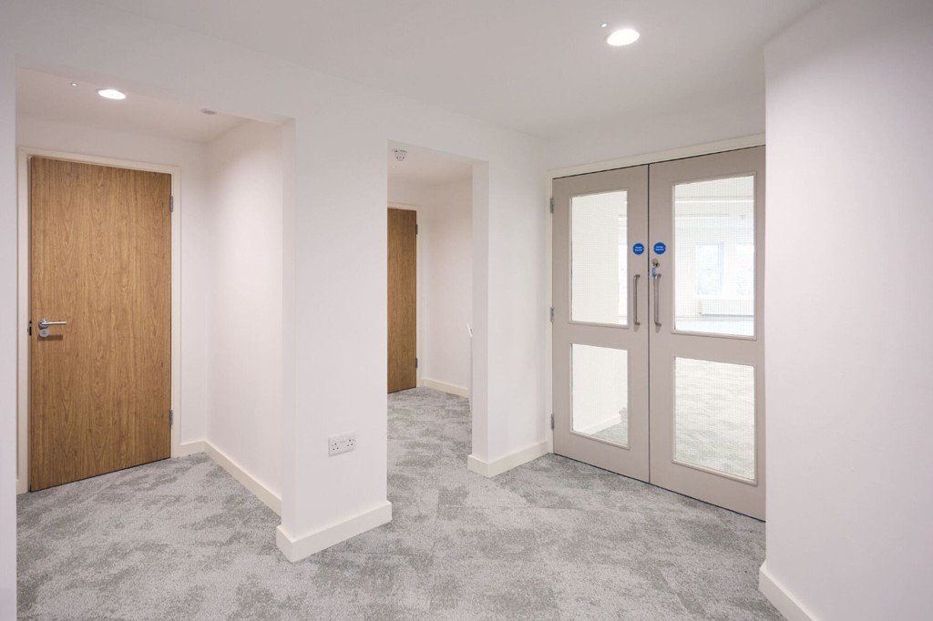 1748 Sq Ft, First Floor 1-5 Buckingham Street, Oxford, OX1 - Available, Image 3