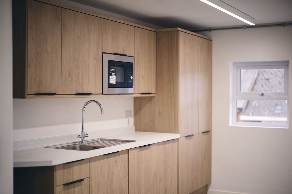 1748 Sq Ft, First Floor 1-5 Buckingham Street, Oxford, OX1 - Available, Image 2
