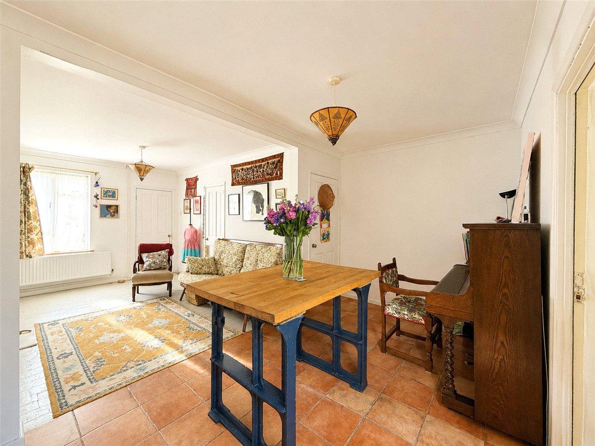 2 bedroom House, Linden Close, Cambridge, CB4 - Sold STC, Image 4