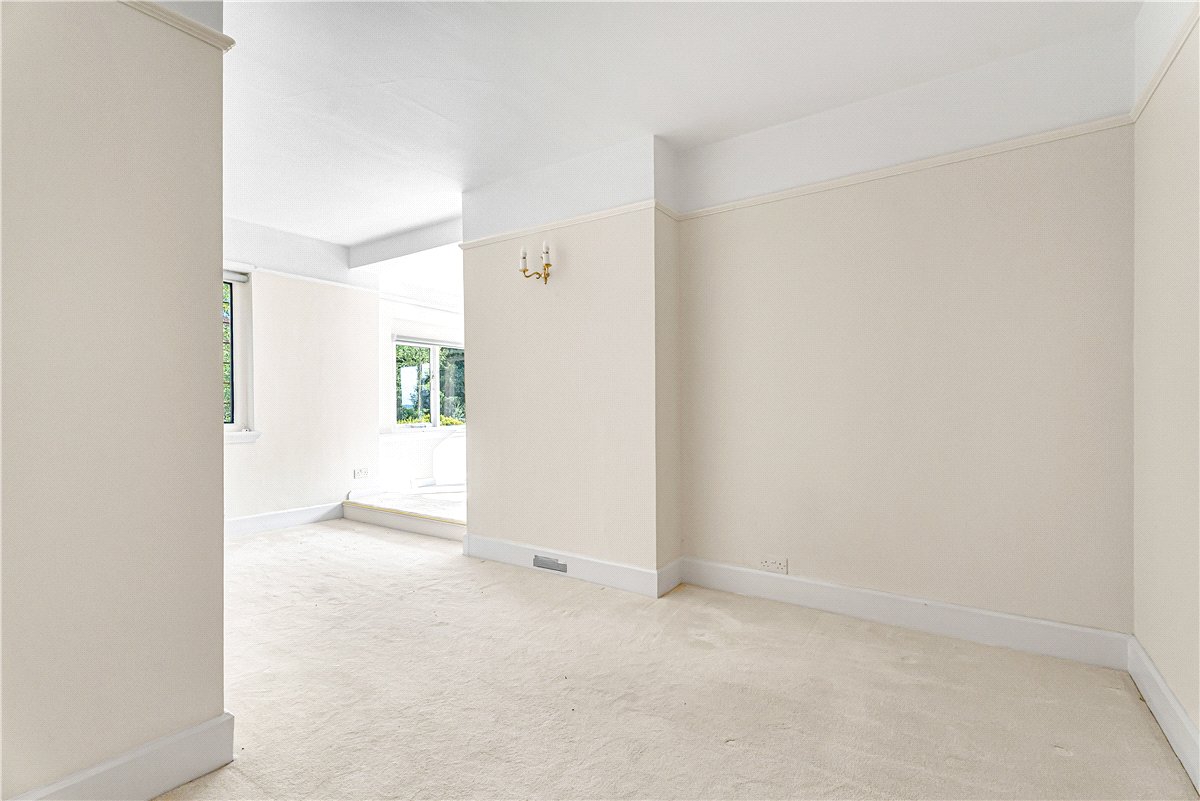 10 bedroom House, Frith Hill, South Heath, HP16 - Available, Image 9