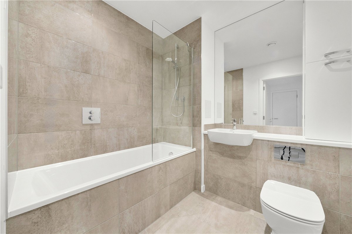 3 bedroom Flat, Heartwell Avenue, London, E16 - Available, Image 18