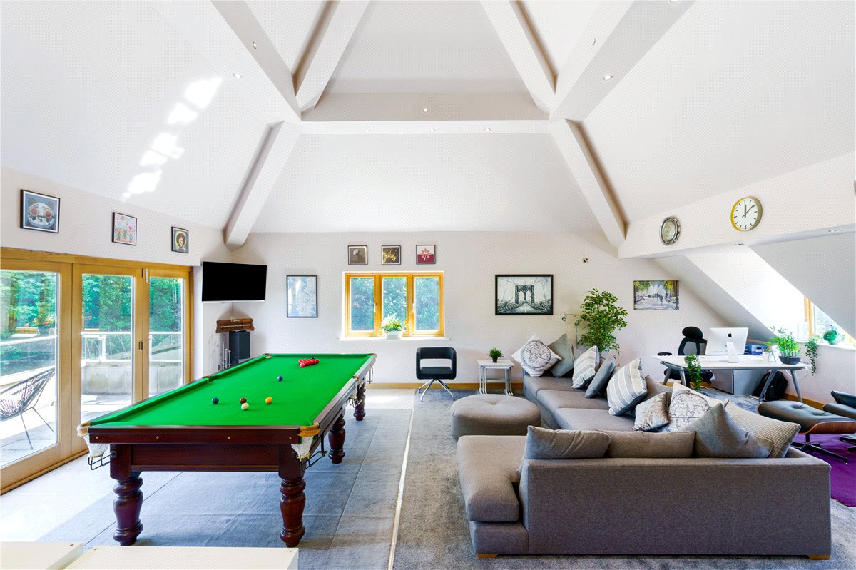 6 bedroom House, York House, Carleton Road, WF8 - Available, Image 22
