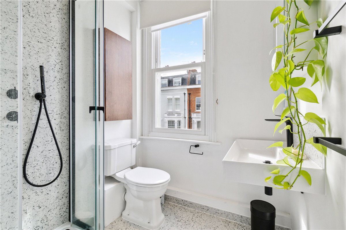 2 bedroom Flat, Waldemar Avenue, London, SW6 - Sold, Image 2