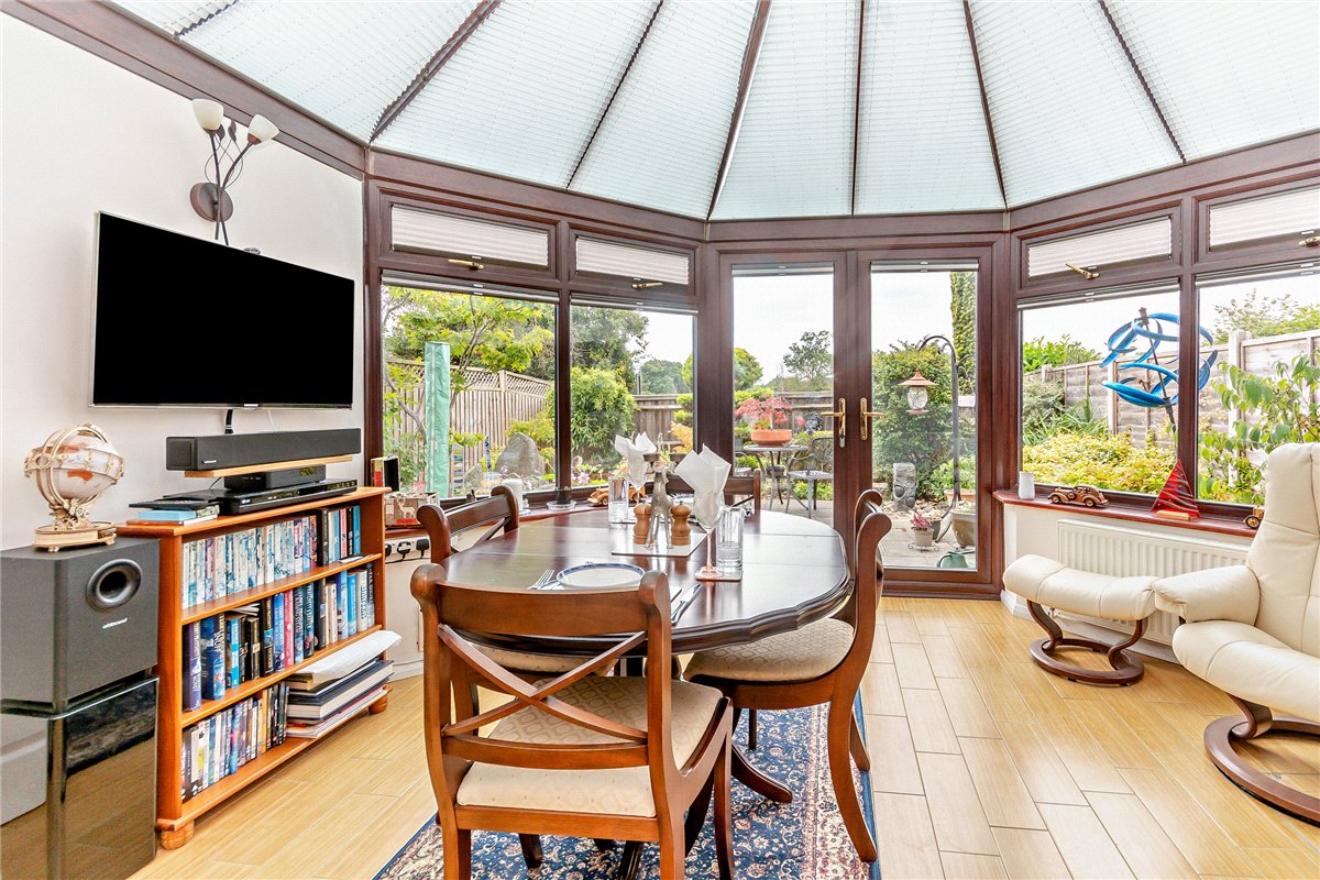 3 bedroom House, Billington Way, Thatcham, RG18 - Available, Image 9