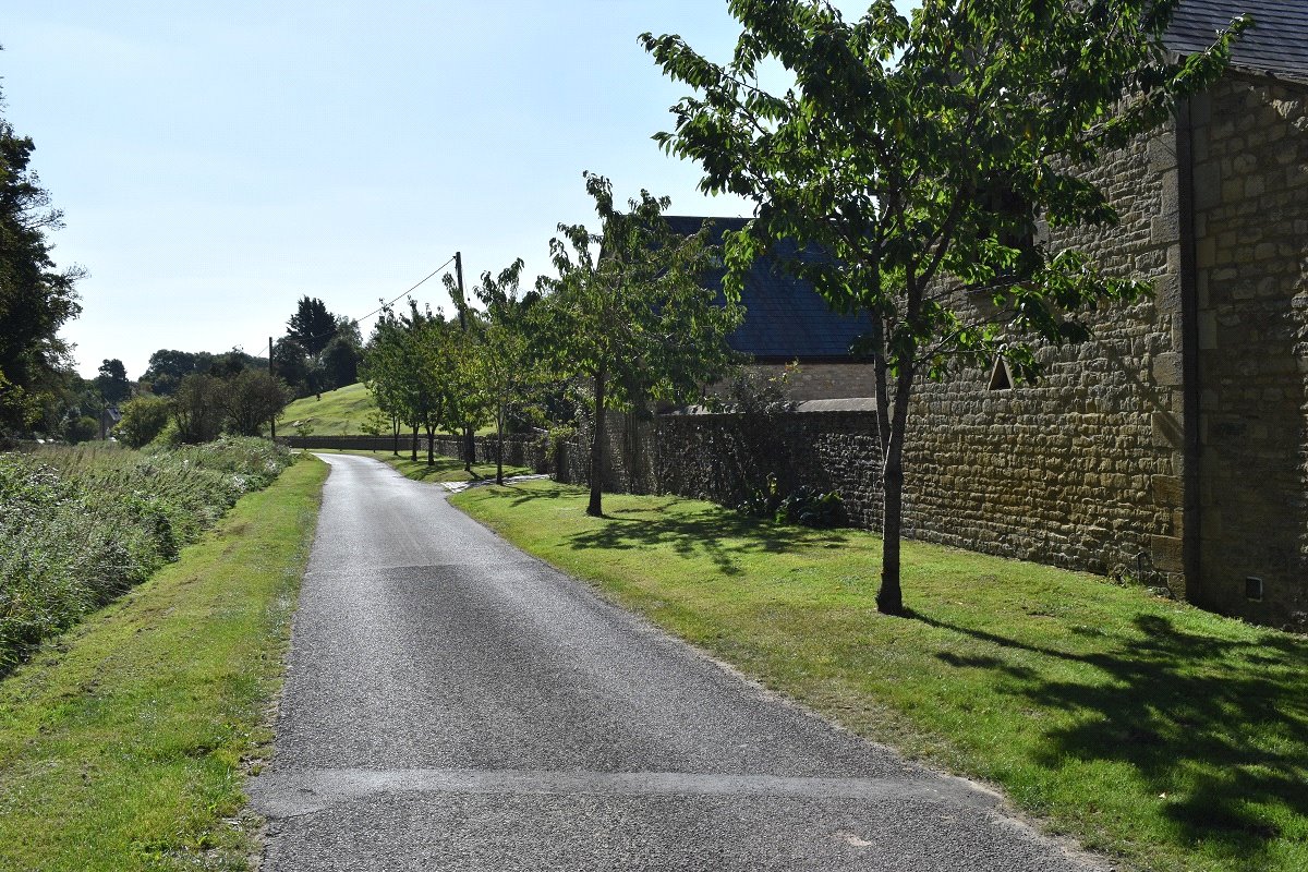 2.25  Land, Fordwells, Witney, OX29 - Available, Image 18