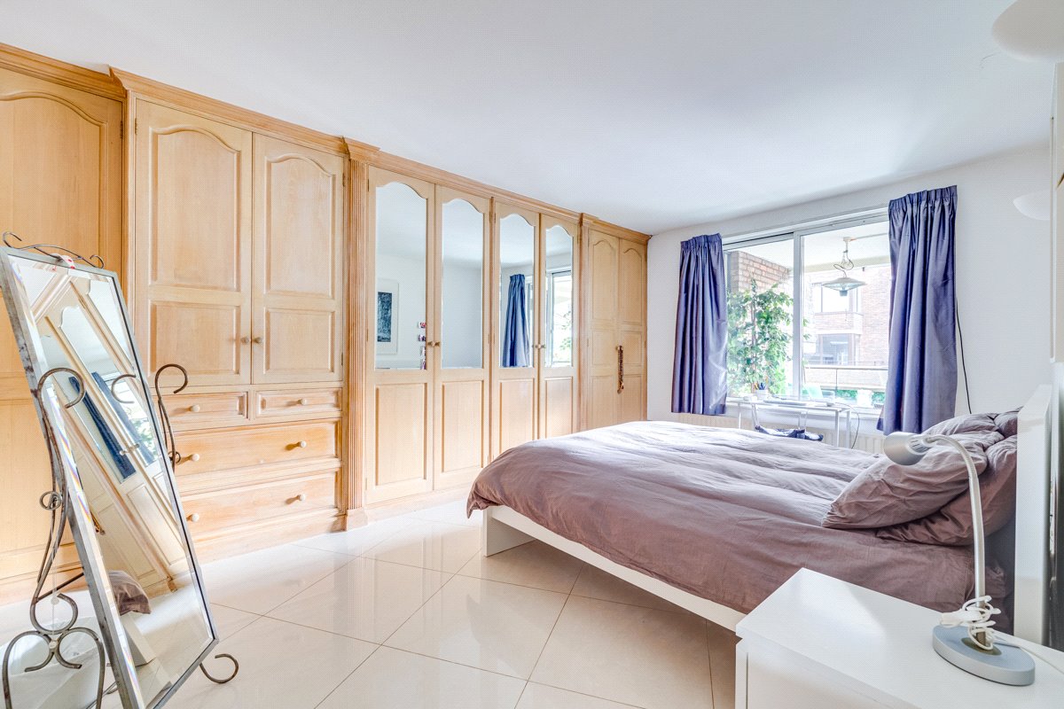 2 bedroom Flat, Stevenage Road, London, SW6 - Let Agreed, Image 2