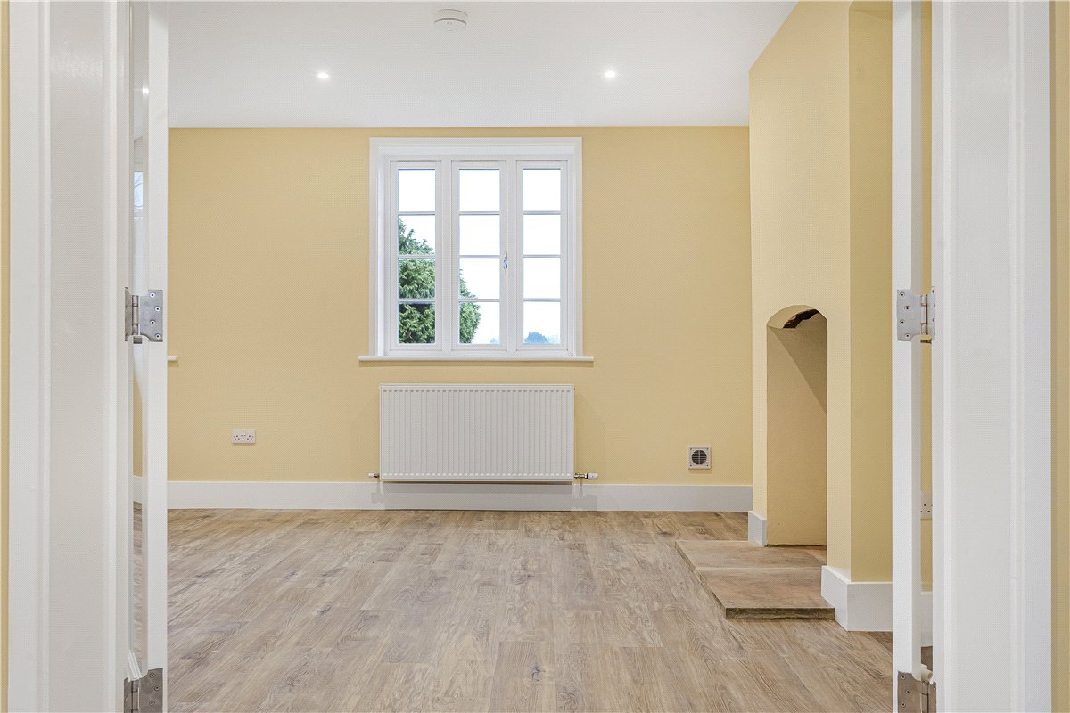 4 bedroom House, Ardley Road, Middleton Stoney, OX25 - Available, Image 15